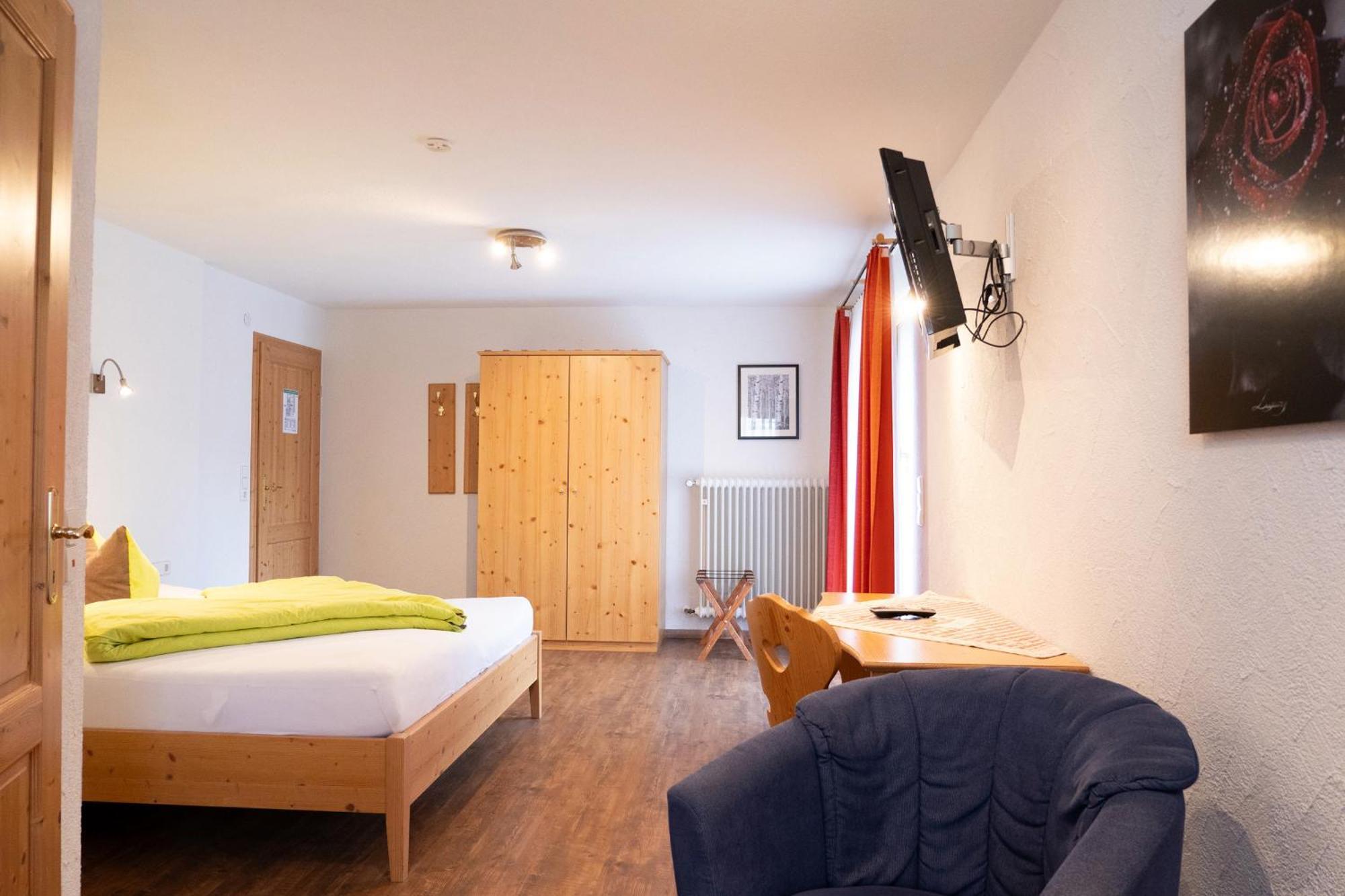 Pension Waldwinkel Lenzkirch Esterno foto